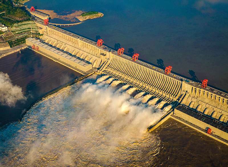 é¿æ±ä¸å³¡æ°´å©æ¢çº½å·¥ç¨å¼å¯æ³æ´ªæ·±å­æ³æ´ªï¼2020å¹´8æ19æ¥æï¼æ&nbsp;äººæºç§çï¼ã