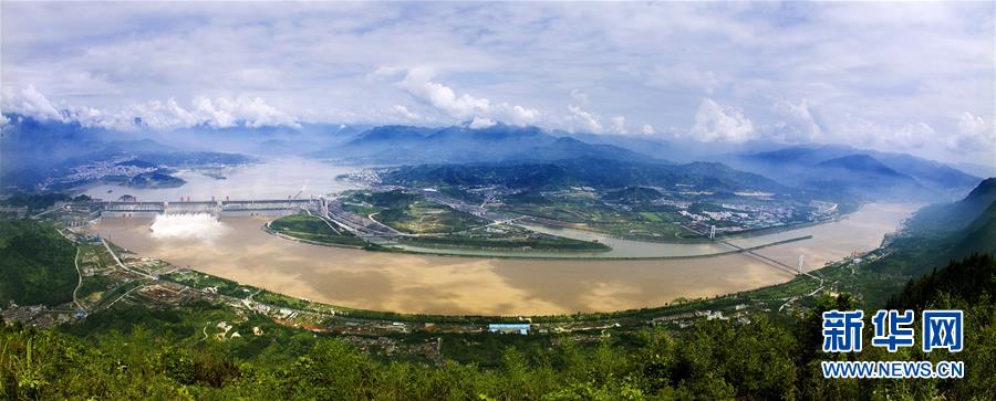 2009å¹´8æ6æ¥ææçä¸å³¡å¤§åãæ°åç¤¾è®°è èèºä¹ æ