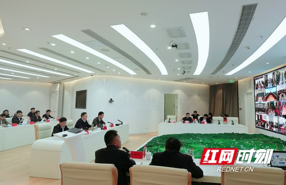 a559df38d3f54eb4ab22883fb4ba8359