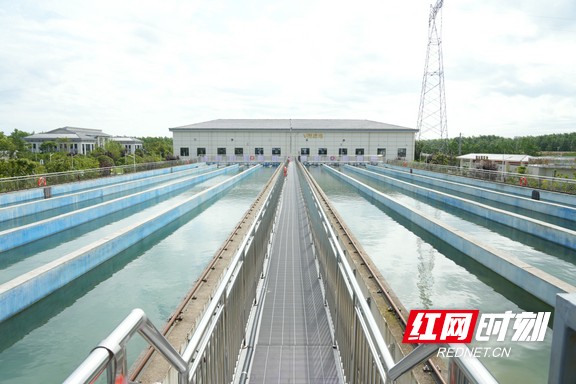 沅江市北部农村集中供水厂絮凝沉淀池。.jpg 沅江市北部农村集中供水厂絮凝沉淀池。.jpg
